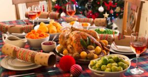 Maneiras de Economizar em Seu Jantar de Natal