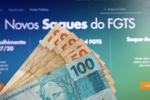 Saque-aniversário do FGTS irá permanecer e o requerimento está disponível para um novo grupo