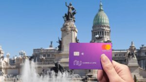 Nubank lidera la aprobación de tarjetas de crédito