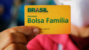 Bolsa Família: Benefício retorna a ser pago e ABONOS EXTRAS são aprovados para Abril