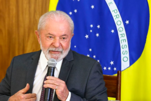 Lula sugere mudança no sistema de moedas na América do Sul, levantando questionamentos