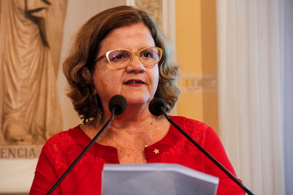 Senadora-Teresa-Leitão