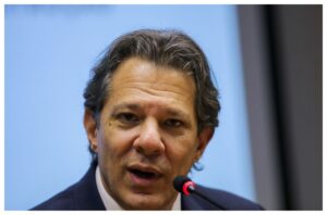 Haddad Recebe Reconhecimento dos Grandes Bancos por Direção Econômica