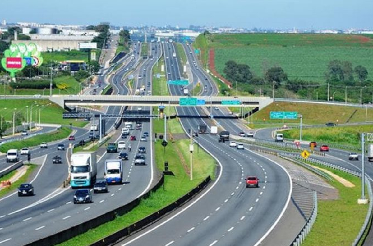 em-agosto-estradas-com-pedagio-registram-reducao-de-04-no-trafego-de-veiculos-segundo-abcr