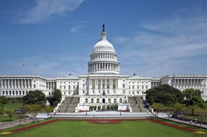 Extremistas republicanos na Câmara rejeitam medida para prevenir paralisação governamental