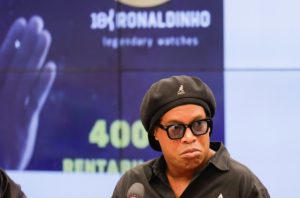 Investigação parlamentar libera análise de contas de Ronaldinho Gaúcho