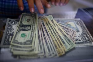 Brasil tem fluxo cambial negativo de US$1,671 bi em setembro