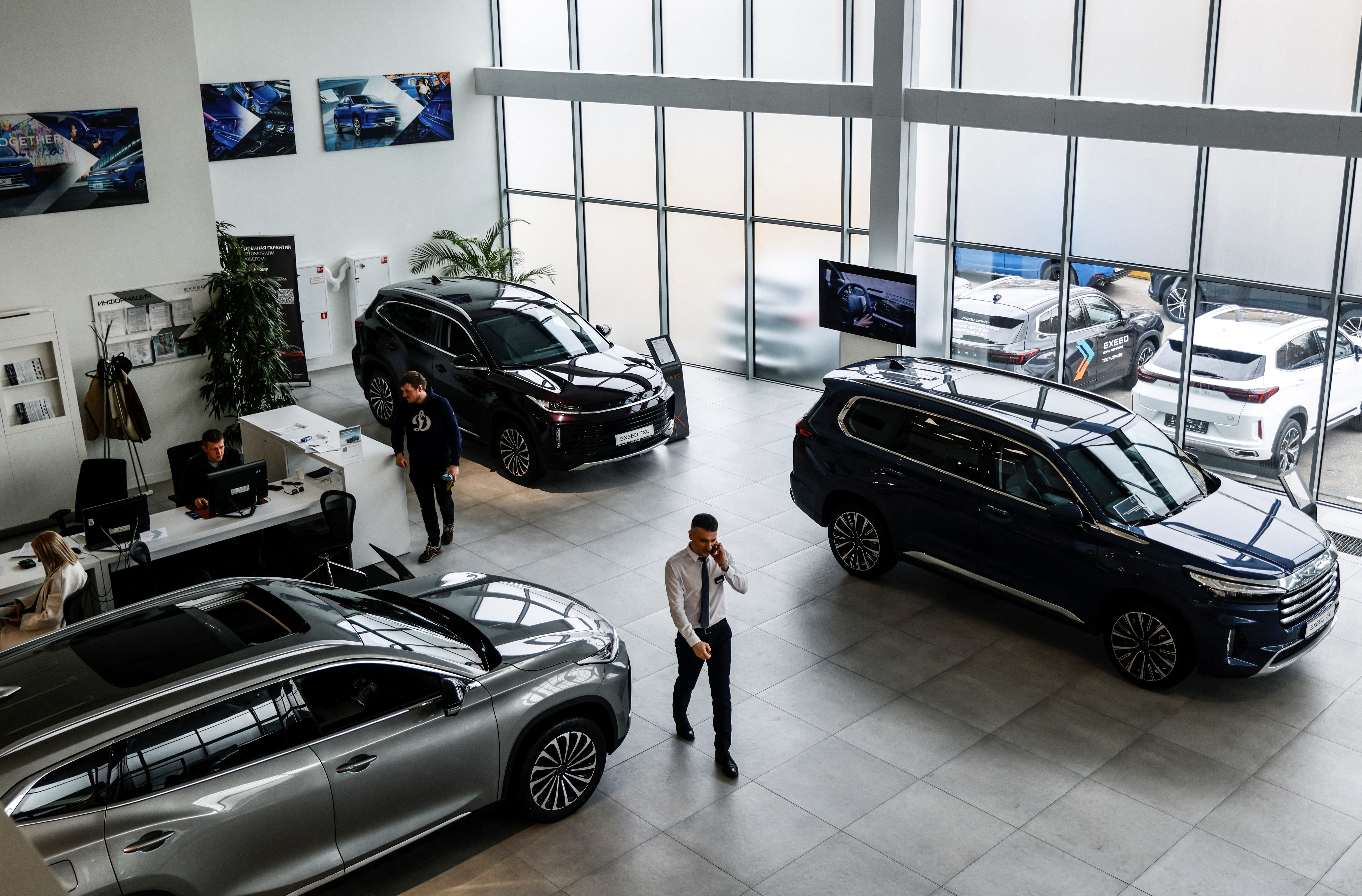 Fenabrave eleva projeção de vendas de carros em 2023 após incentivo do governo