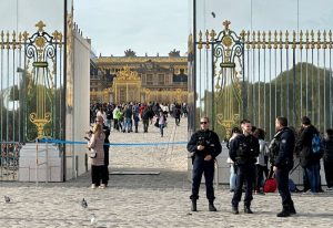 Oito aeroportos da França registram alertas de segurança