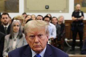 Trump ganhou mais de US$100 mi com fraude, diz Estado de NY em começo de julgamento
