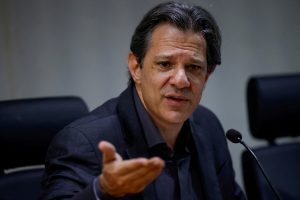 Congresso julgará conveniência de incluir JCP no PL de taxação de “offshores”, diz Haddad