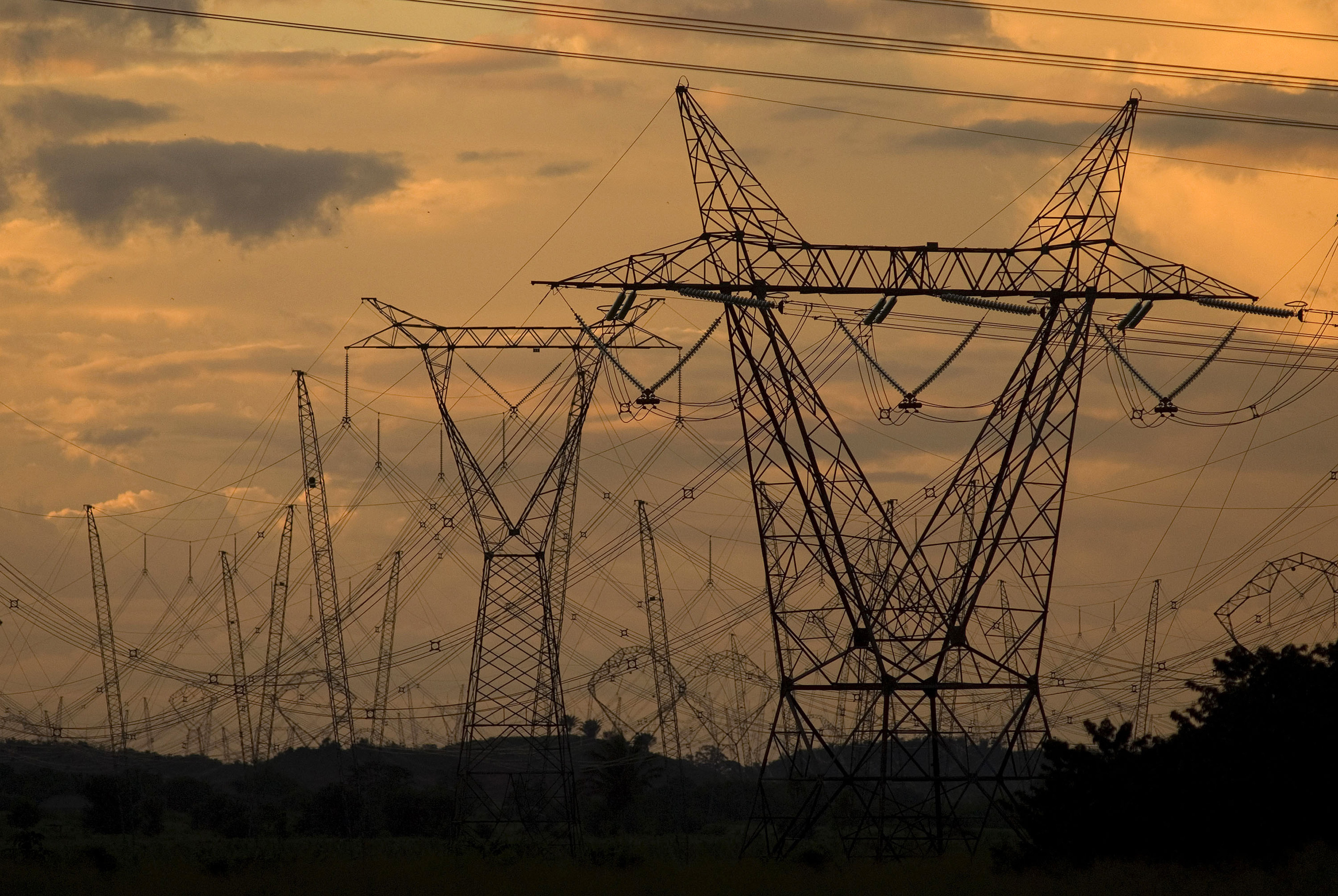 Copel ficará fora do leilão de transmissão de dezembro, busca elevar contratação de energia