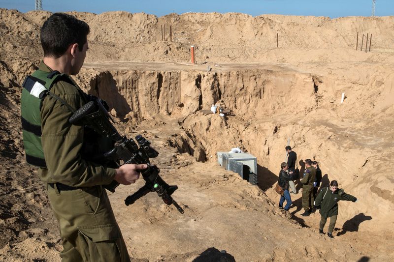 Porta-voz militar israelense diz que forças terrestres estão expandindo operações