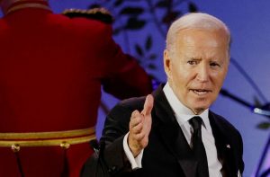 Biden denuncia “ataque a tiros trágico e sem sentido” e faz apelo por leis sobre armas