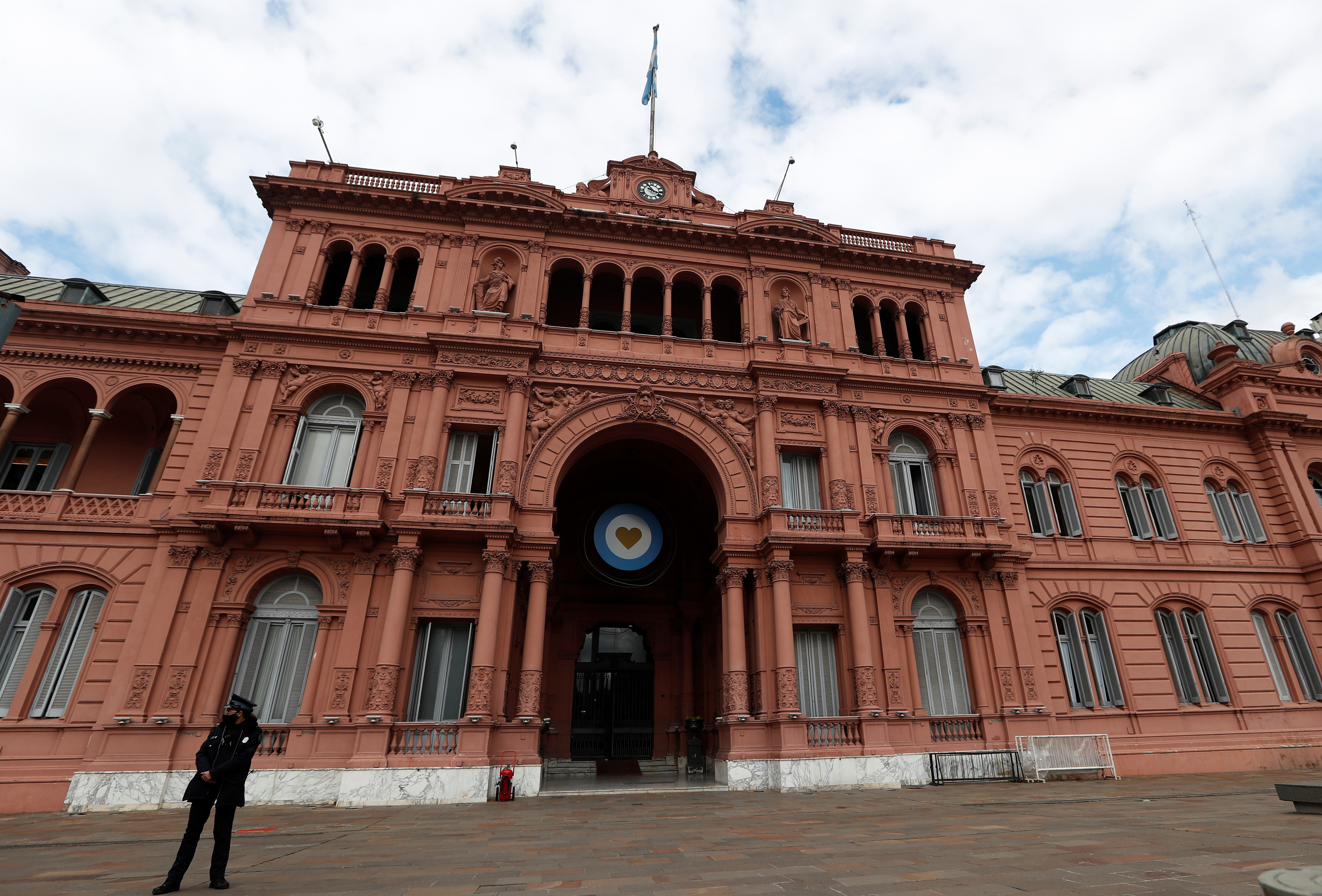 Executivos argentinos defendem disciplina fiscal em reta final de eleição