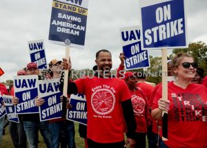 Sindicato UAW diz que “greve está funcionando” e adia mais paralisações
