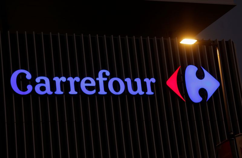 Carrefour Brasil tem receita menor e queda em vendas mesmas lojas no 3º tri