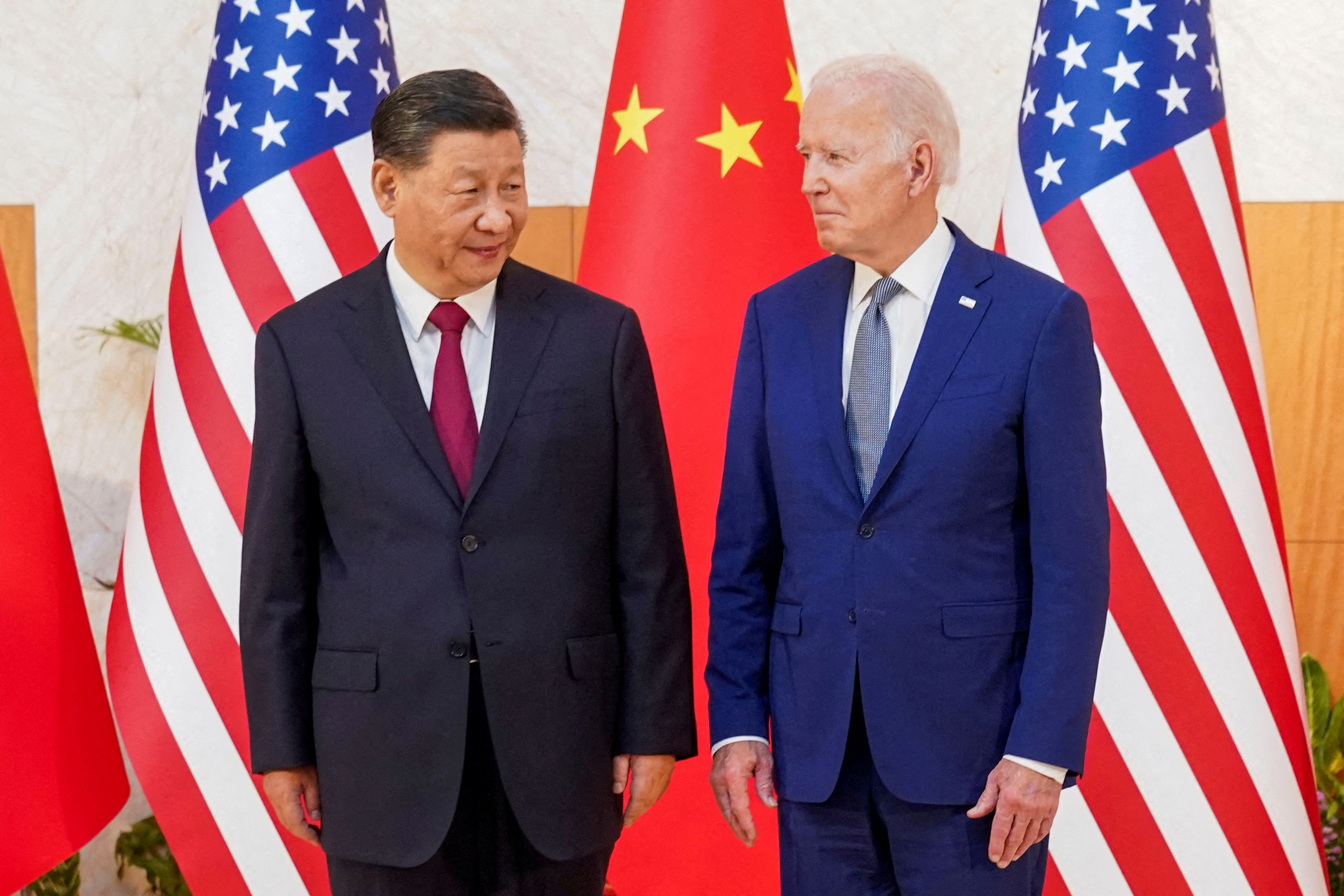 Casa Branca planeja reunião presencial entre Biden e Xi, diz Washington Post