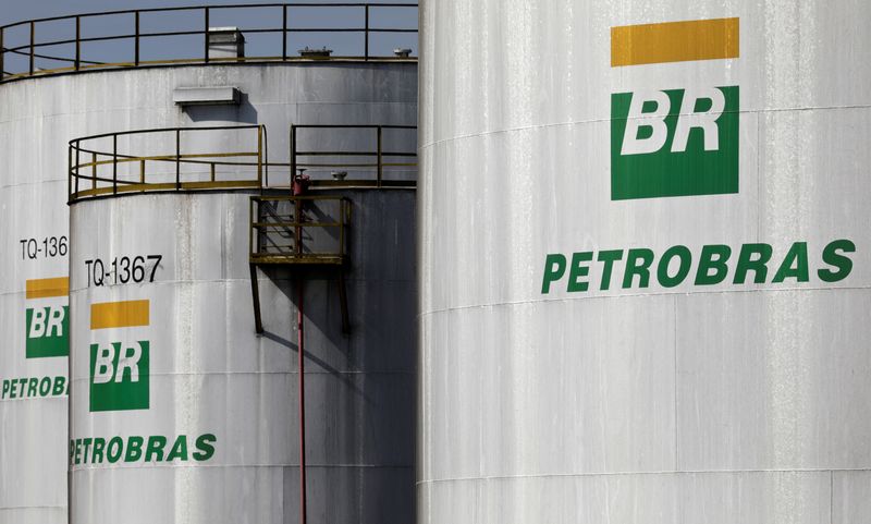 Preços ao produtor sobem 1,11% em setembro com pressão de refino de petróleo, diz IBGE