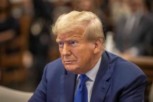 Juíza questiona se Trump quer transmissão na TV de julgamento eleitoral