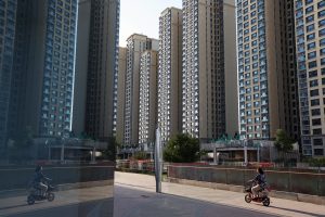 Presidente do conselho de administração da chinesa Evergrande é colocado sob vigilância, diz Bloomberg