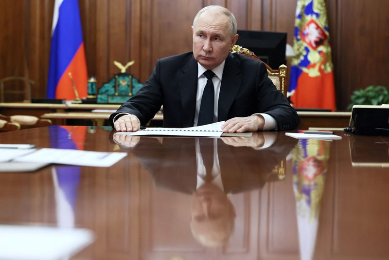 Kremlin diz que serviços especiais ucranianos estão sob controle de EUA e Reino Unido