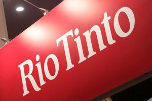 Rio Tinto eleva em 1% embarques de minério de ferro no 3º tri