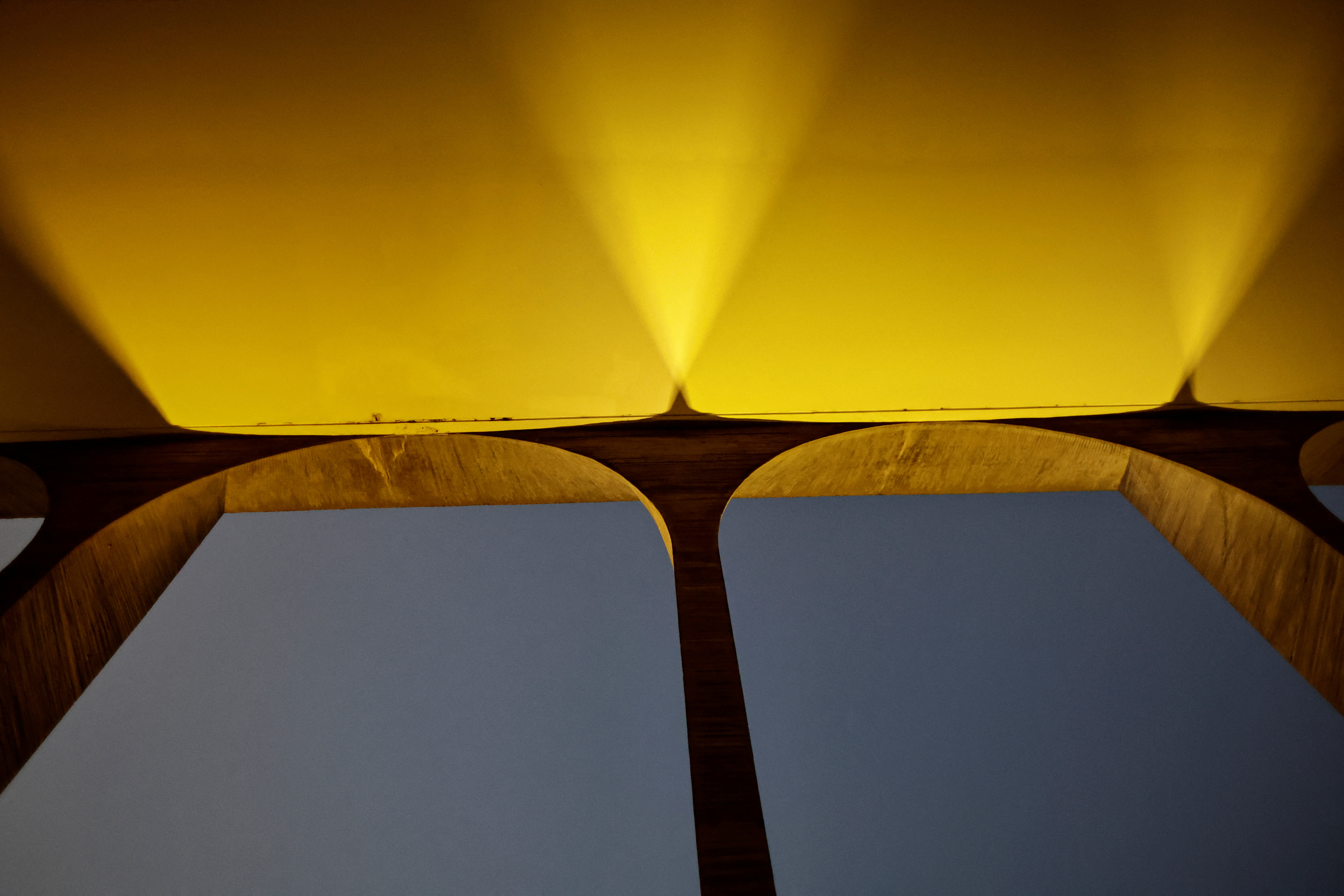 Governo disponibiliza 15 voos para retirar brasileiros de Israel