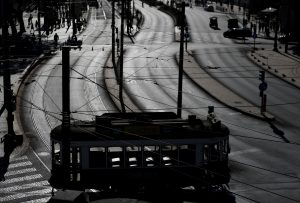 Portugal vai aumentar salário de funcionários públicos em média de 3,8% em 2024