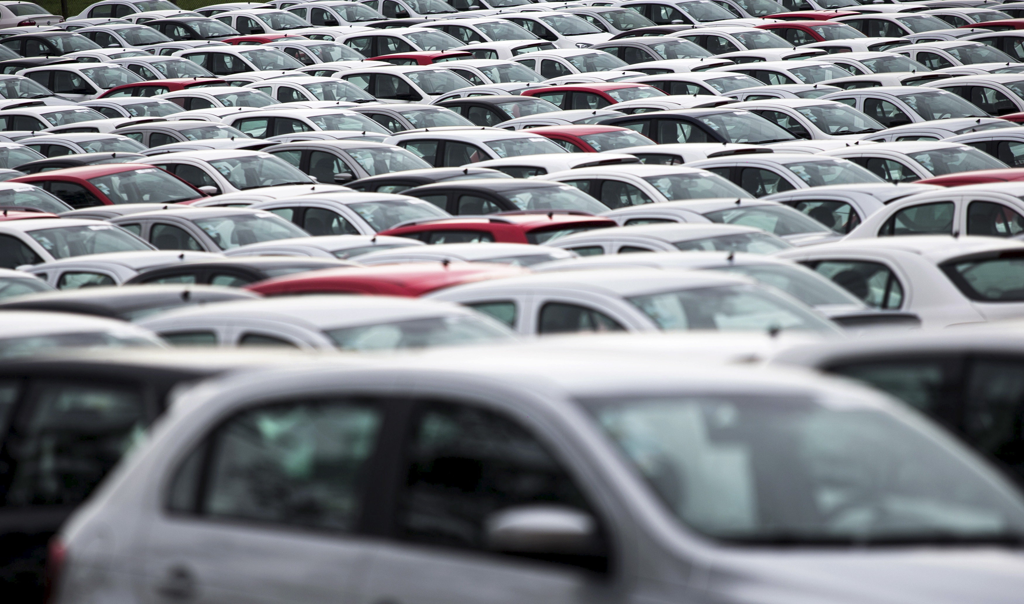 Produção, venda e exportação de veículos caem em setembro ante agosto