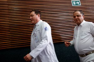 Lula pode trabalhar normalmente, mas à distância e sem visitas, diz médico