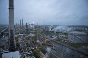 Refinarias dos EUA aumentam produção de diesel; lidam com margens fracas para gasolina