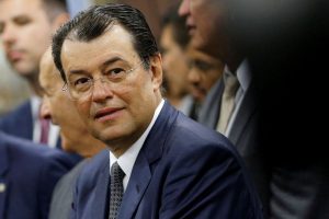 Relator da reforma tributária propõe fundo regional de R$60 bi e benefício para profissional liberal