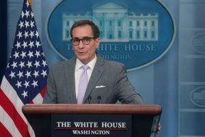 Casa Branca diz que Irã está “facilitando ativamente” ataques contra bases norte-americanas