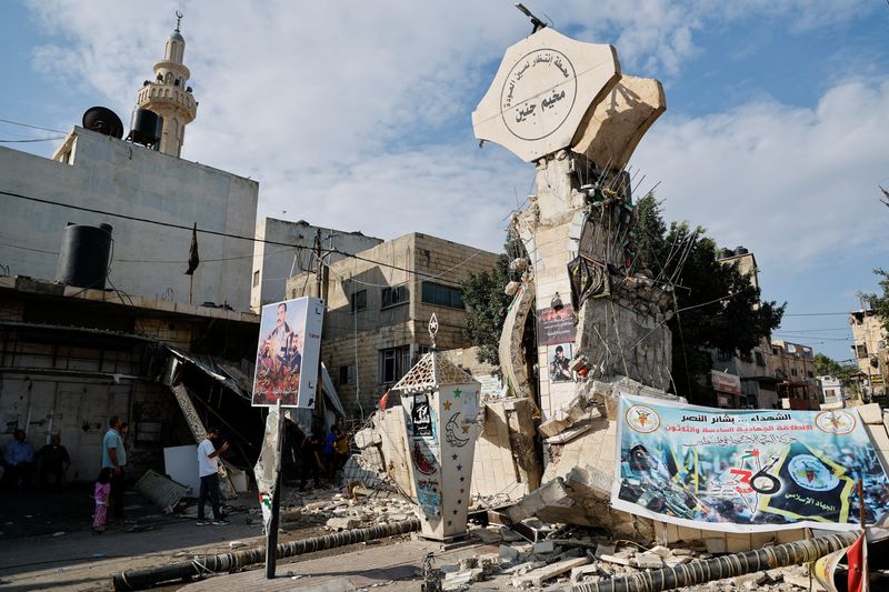 Forças israelenses destroem casa de líder sênior do Hamas na Cisjordânia
