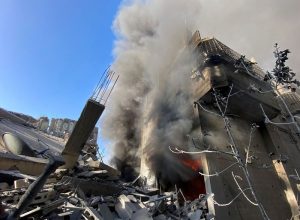 10.328 palestinos morreram em ataques israelenses desde 7 de outubro em Gaza, diz Ministério da Saúde