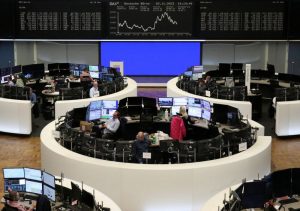 Setor imobiliário leva ações ao maior ganho semanal desde março