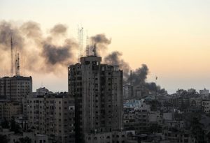 Forças israelenses estão no “coração da Cidade de Gaza”, diz ministro da Defesa