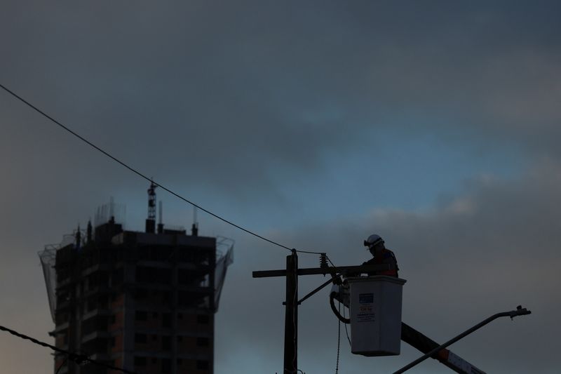 Após uma semana, Enel conclui restabelecimento de energia a clientes afetados por temporal