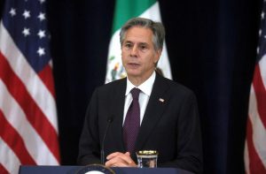 Blinken visita Cisjordânia para se encontrar com líder palestino Abbas