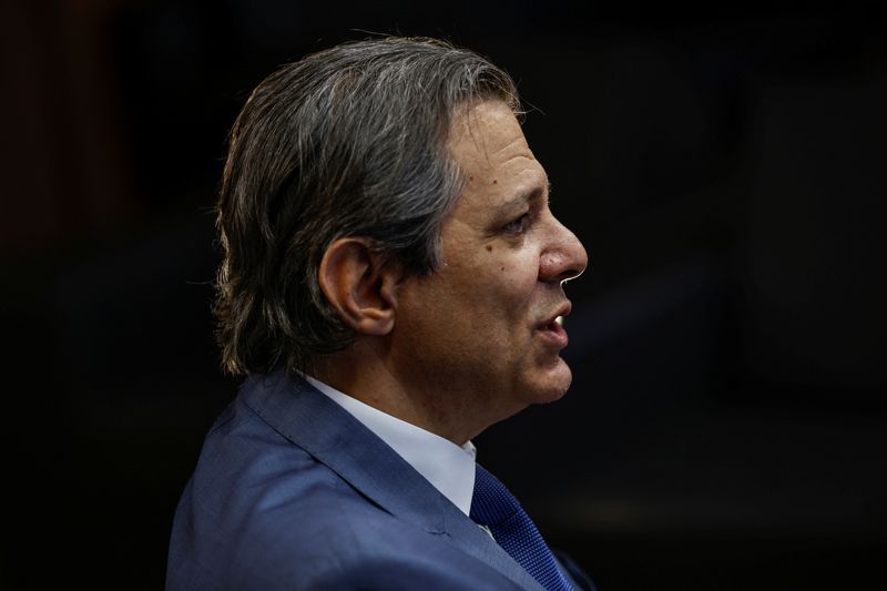 Haddad vê “gordura monetária” para BC queimar e reitera preocupação com arrecadação baixa