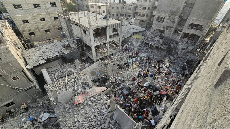 Combatentes do Hamas tentam bloquear avanço do Exército israelense na Cidade de Gaza