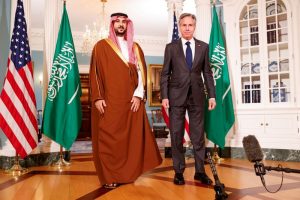 Ministro da Defesa saudita diz que revisou com Blinken esforços para diminuir tensões na região
