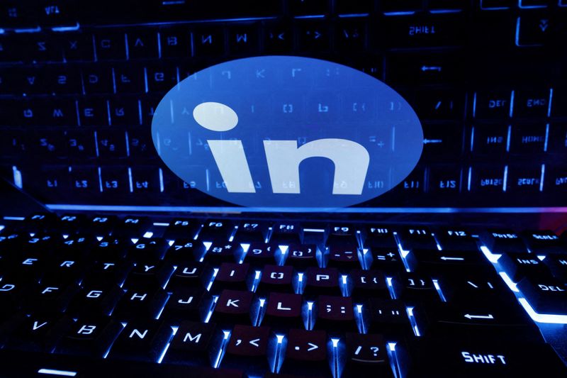 LinkedIn atinge 1 bilhão de usuários e adiciona recursos de IA