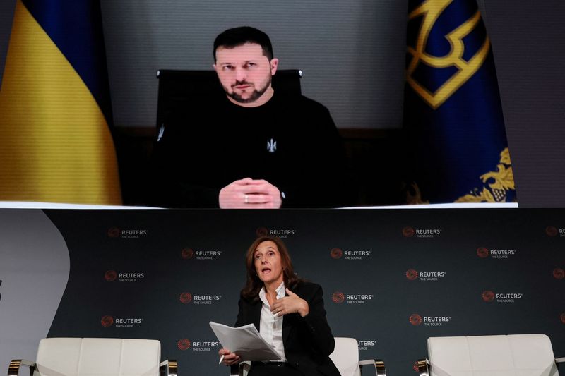 Ucrânia ainda tentará entregar resultados no campo de batalha este ano, diz Zelenskiy