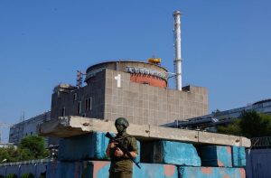 Rússia diz que Ucrânia está “brincando com fogo” com ataque de drone próximo à usina nuclear