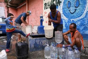 Venezuela deve aumentar gastos sociais com proximidade das eleições e relaxamento de sanções