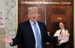 Donald Trump terá júri anônimo em segundo julgamento da escritora E. Jean Carroll