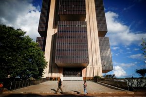 Risco fiscal e rendimentos de Treasuries em alta são obstáculos a Selic de 1 dígito, dizem economistas