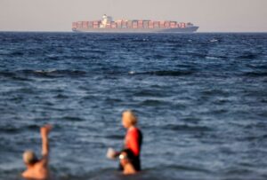 Companhias alteram logística após ataques no Mar Vermelho elevarem frete
